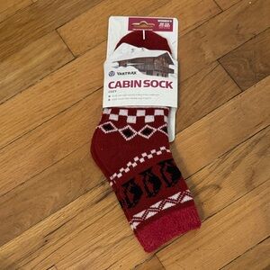 Red Cabin Socks